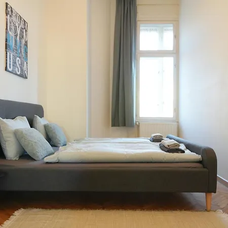 Homebase 3bedrs 2baths Jewish Quarter