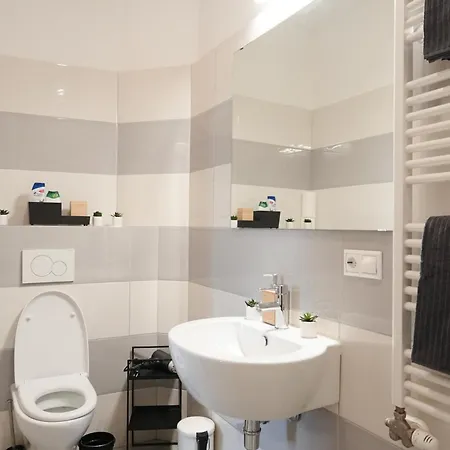 Homebase 3bedrs 2baths Jewish Quarter Daire