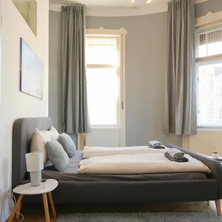 Homebase 3bedrs 2baths Jewish Quarter Apartamento Budapeste