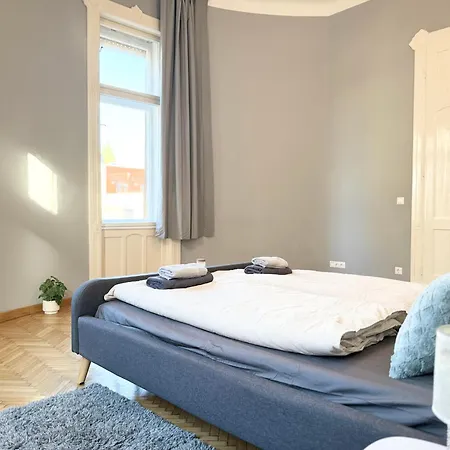 Homebase 3bedrs 2baths Jewish Quarter Apartamento
